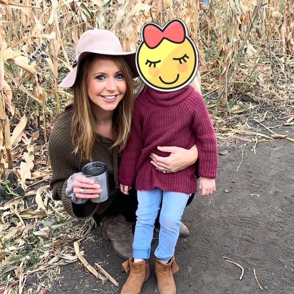 Meet your Posher, Sarah - Picture 1 of 1